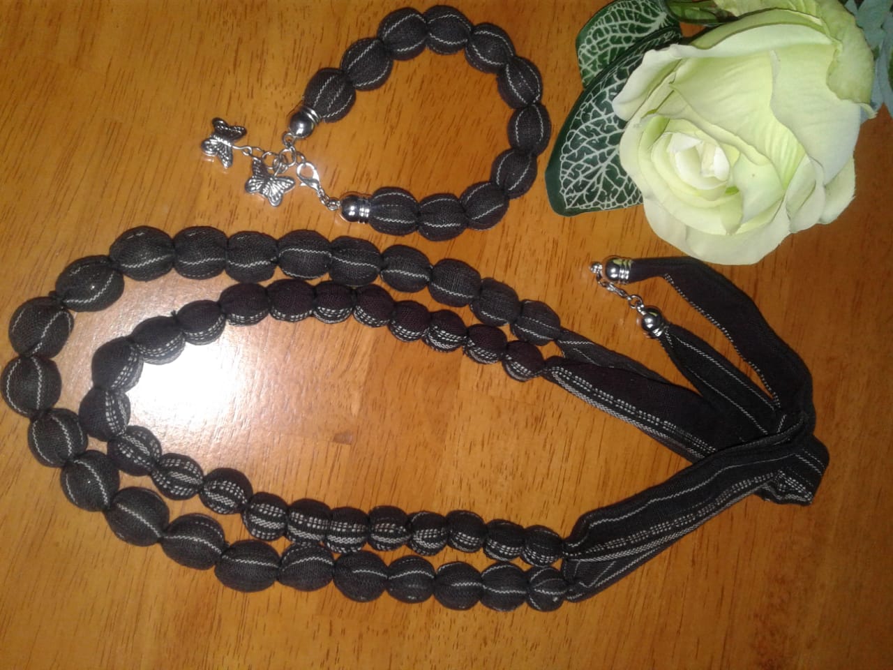 Maulina Menekuni Peluang Usaha Handycraft hingga Bangun Brand Sendiri